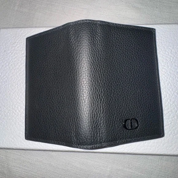 Dior CD Icon Vertical Bifold Card Holder